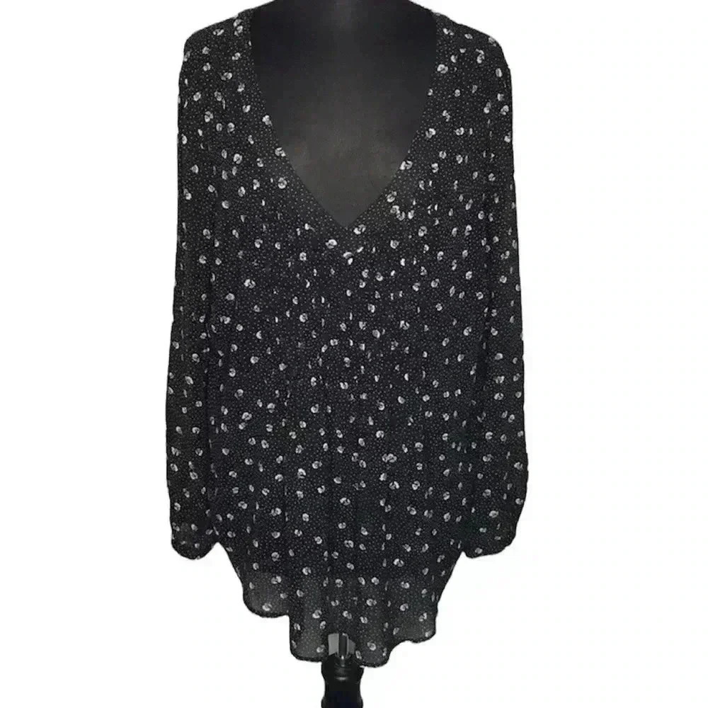 Torrid Floral Sheer Blouse Size 2 or 18/20